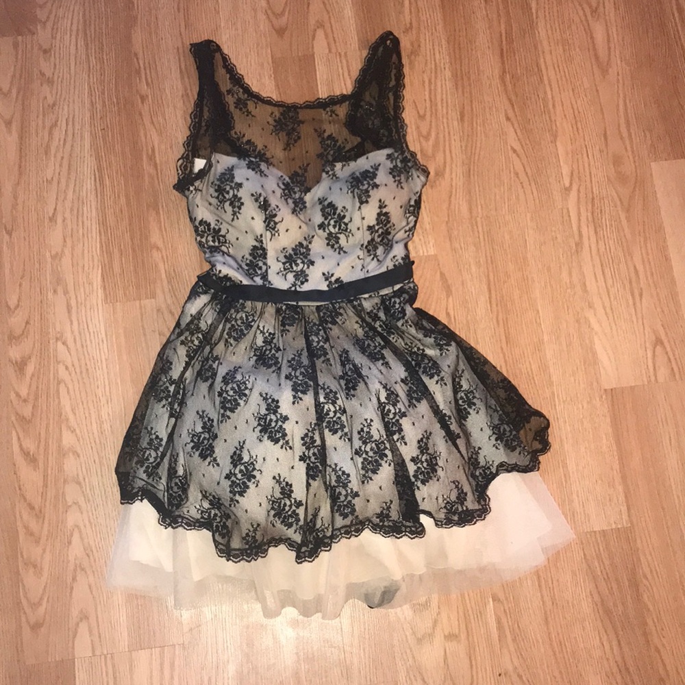 Off White Black Lace Formal Dress